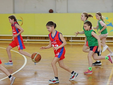 Новости благотворительного фонда Успешно начался турнир по баскетболу